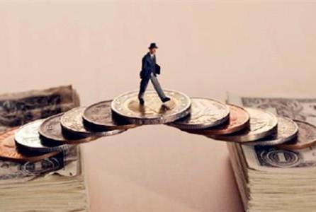 美元走软叠加避险升温，金价飙升直逼3250